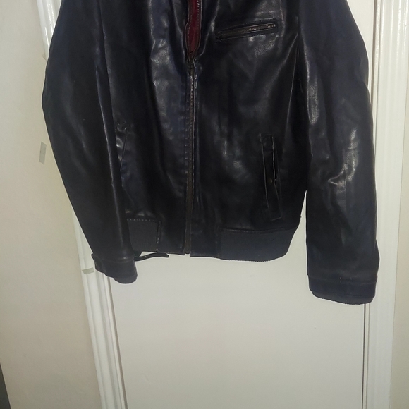 Vintage Levi’s Feaux Leather Zip Up Biker/Motorcycle Style Jacket - Picture 7 of 12